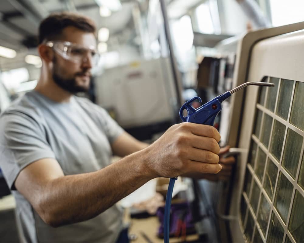 Reparación de Aire Acondicionado en Alicante y Murcia - Especialistas en la reparación de aire acondicionado en Alicante y Murcia servicio técnico de calidad tanto para equipos domésticos como industriales